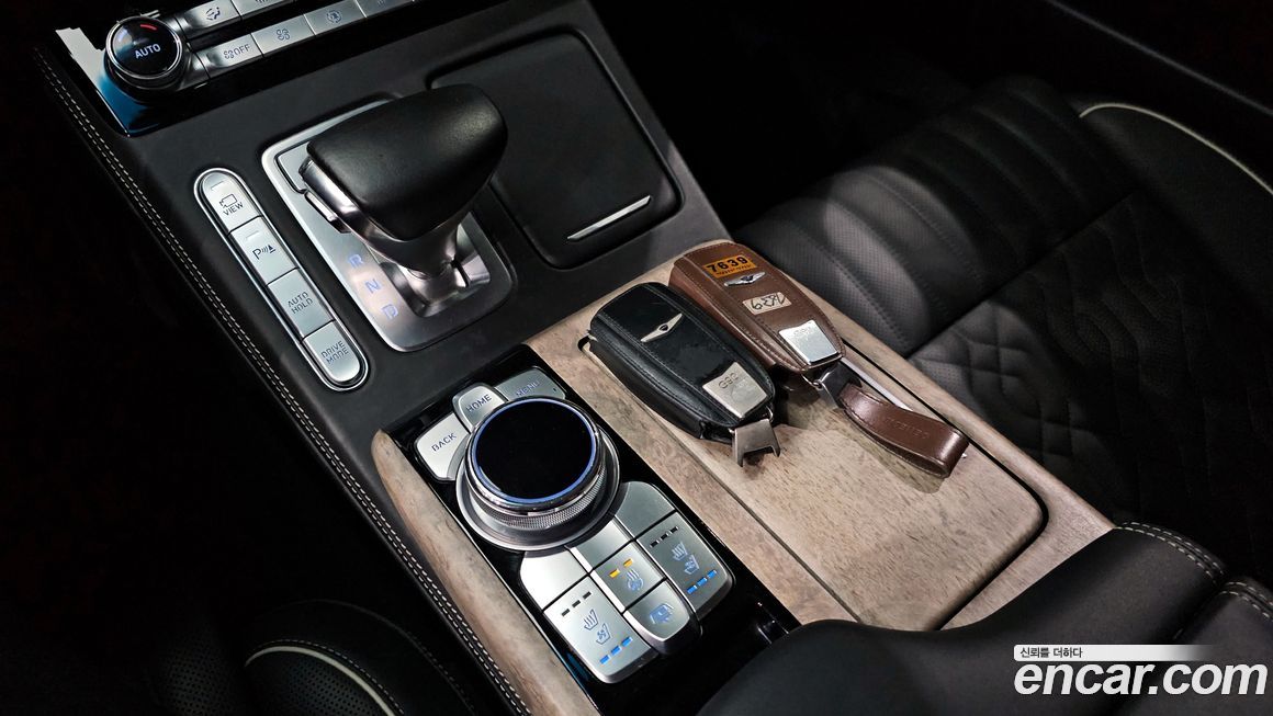 Genesis G90 2020