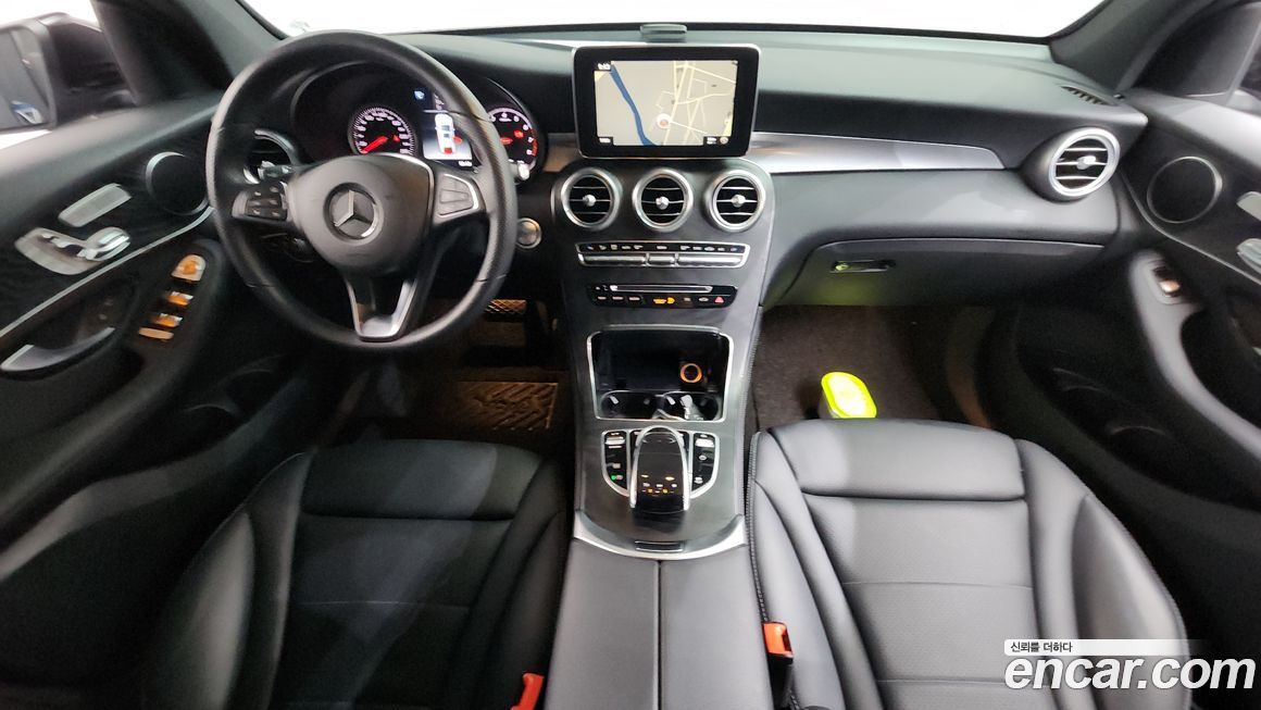 Mercedes-Benz GLC-Class 2019