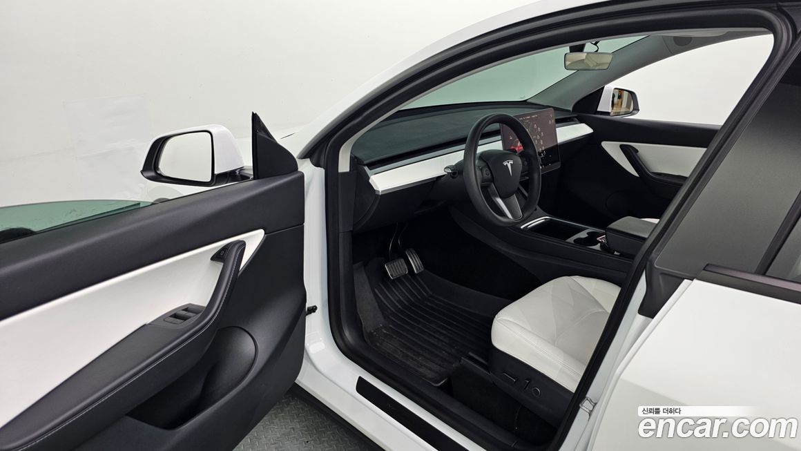 Tesla Model Y 2021