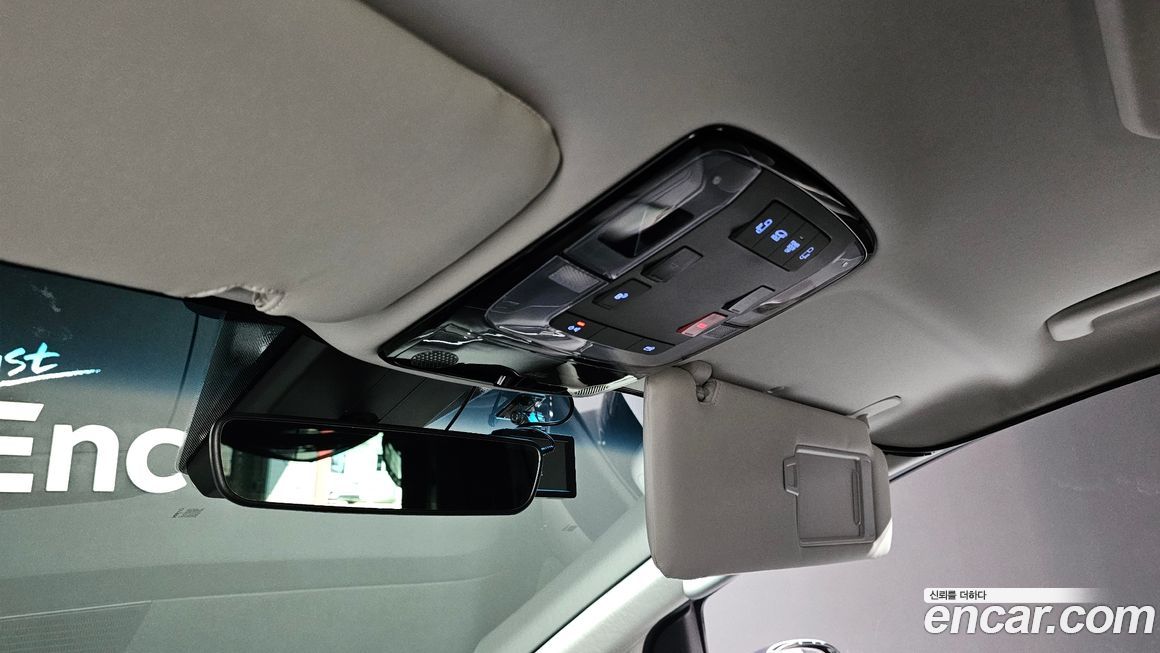 Hyundai Staria 2023