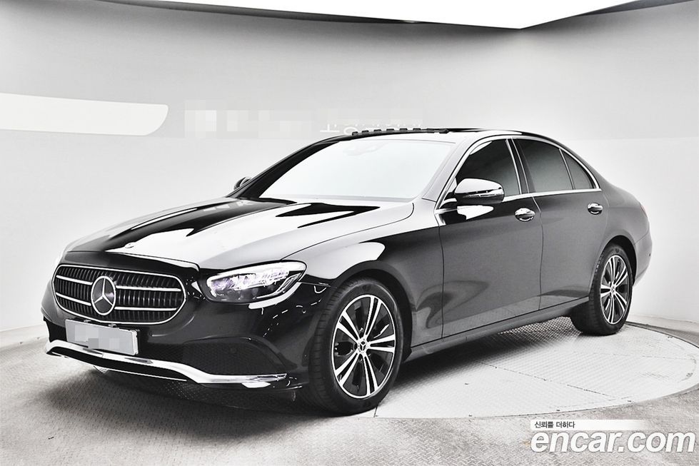 Mercedes-Benz E-Class 2021