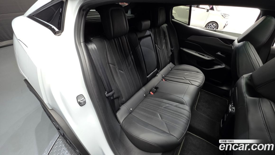 Peugeot 408 2024