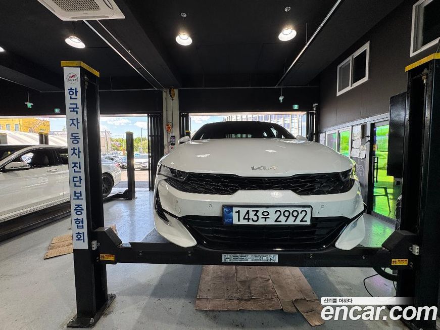Kia K5 2023