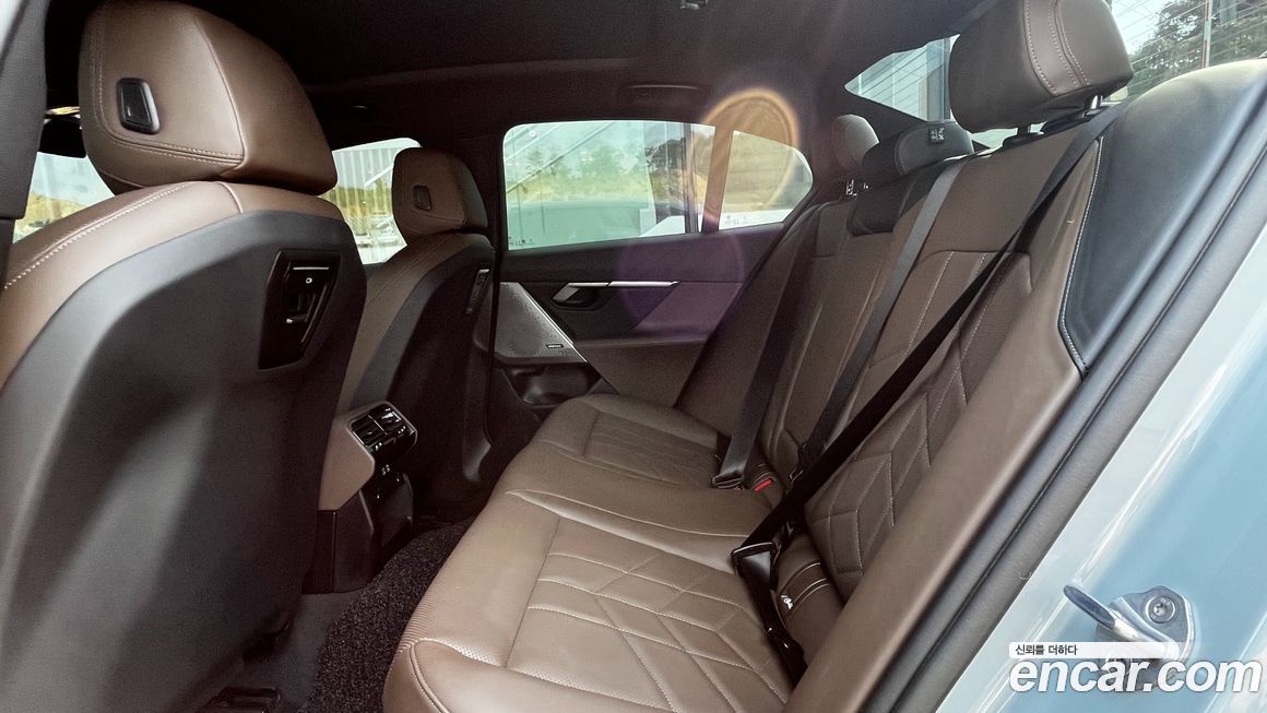 BMW 5-Series 2024