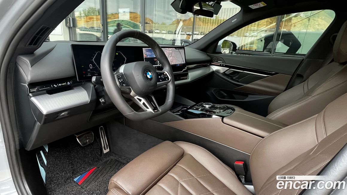 BMW 5-Series 2024
