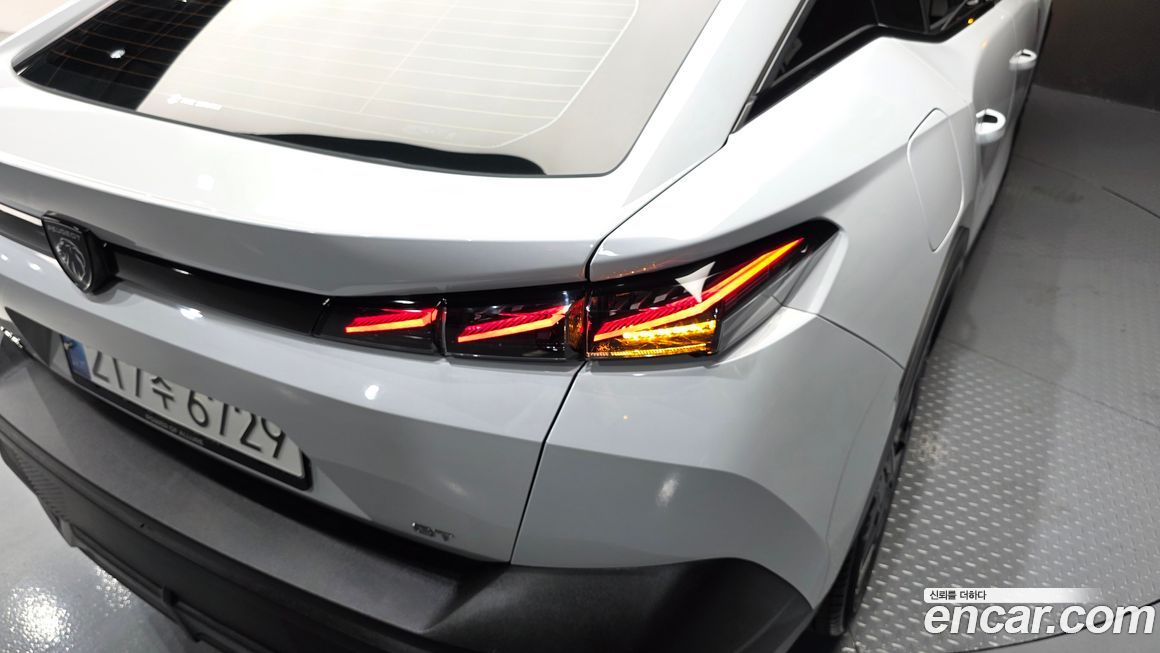 Peugeot 408 2024