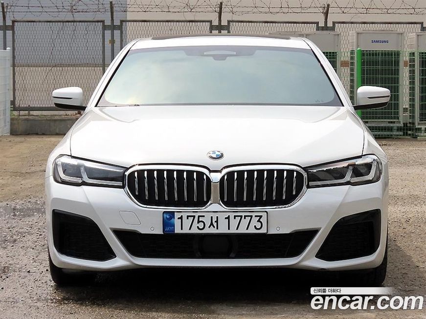 BMW 5-Series 2023