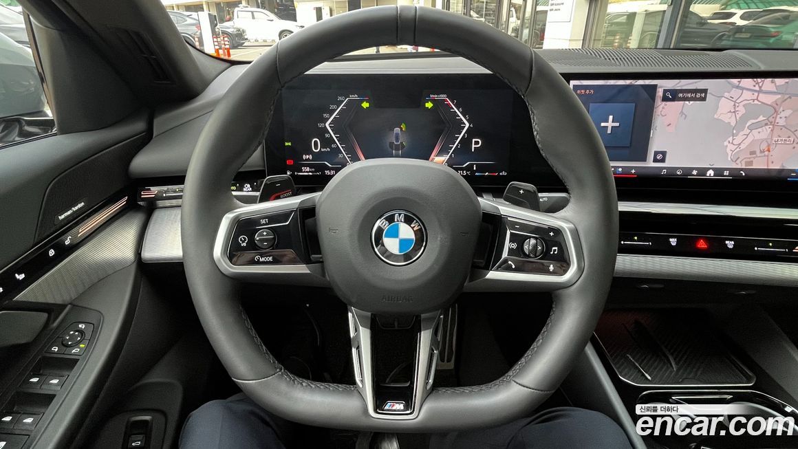 BMW 5-Series 2024