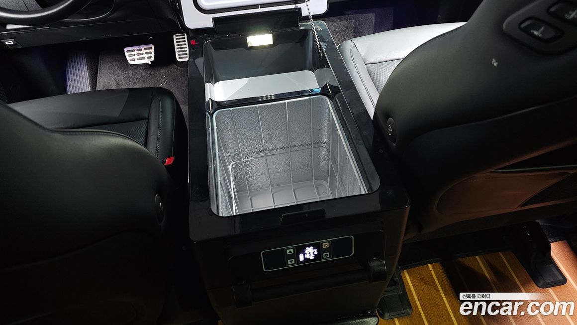 Hyundai Staria 2023