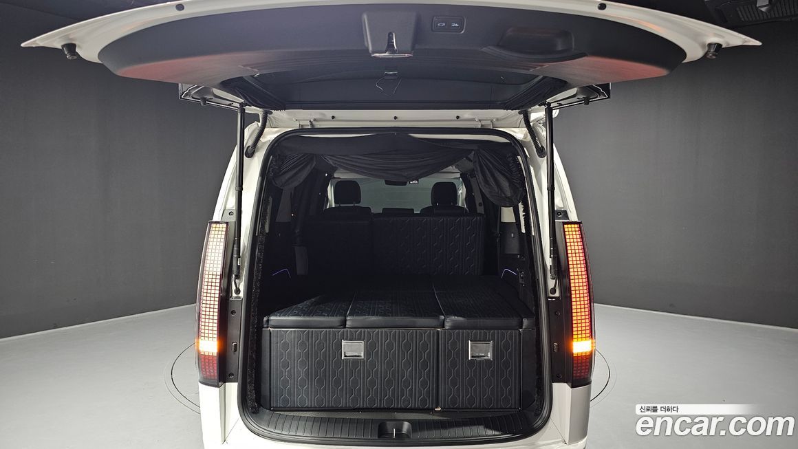 Hyundai Staria 2023