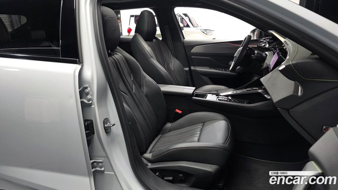 Peugeot 408 2024