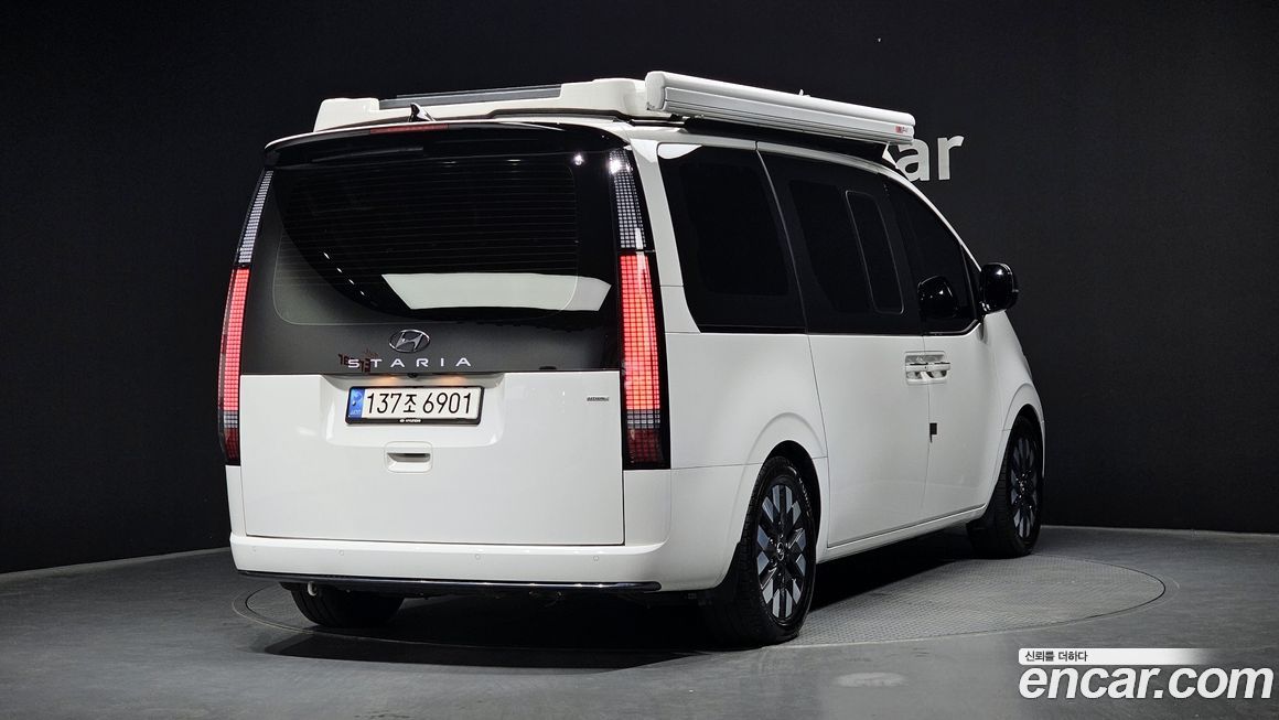Hyundai Staria 2023