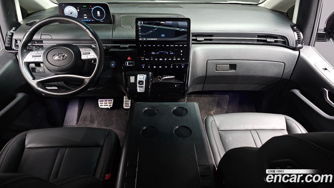 Hyundai Staria 2023