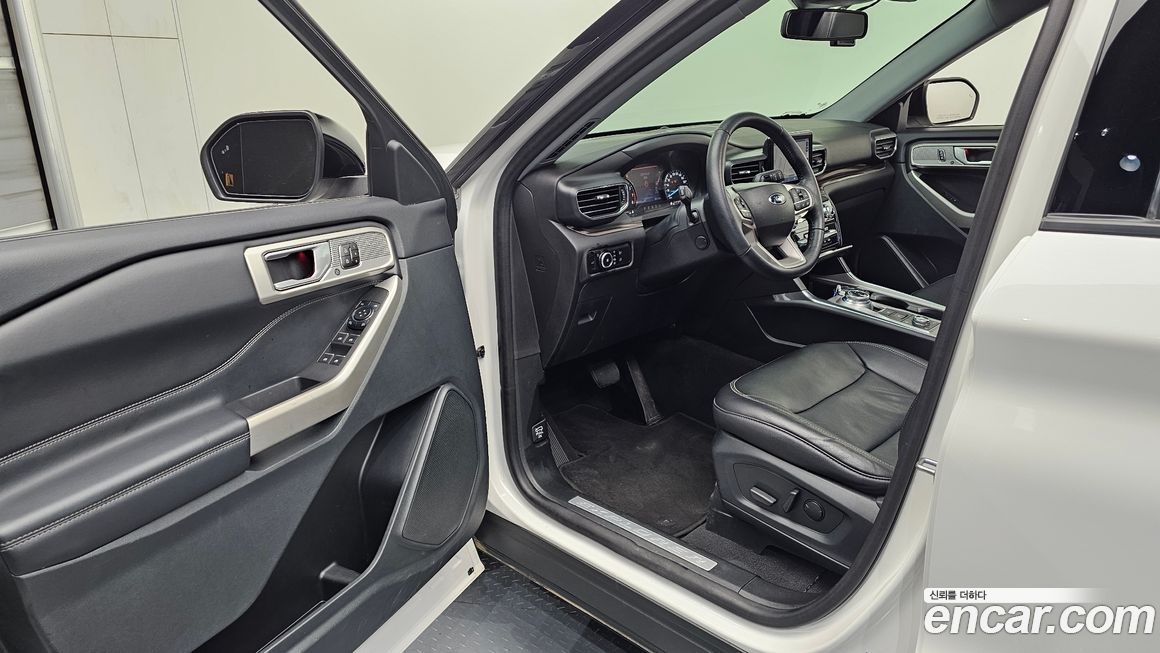 Ford Explorer 2023