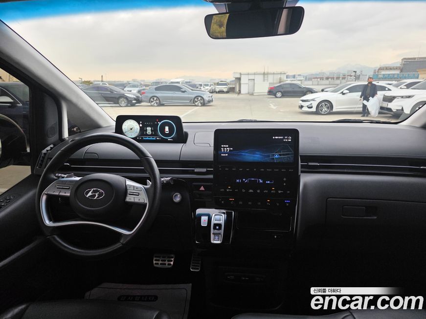 Hyundai Staria 2023