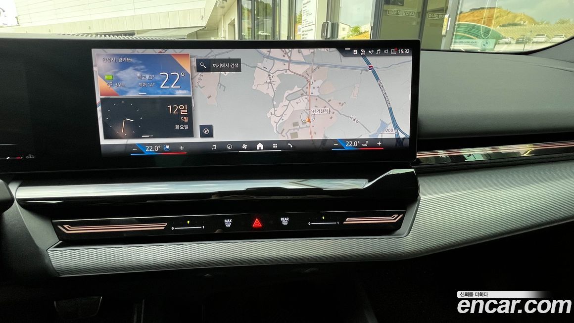 BMW 5-Series 2024