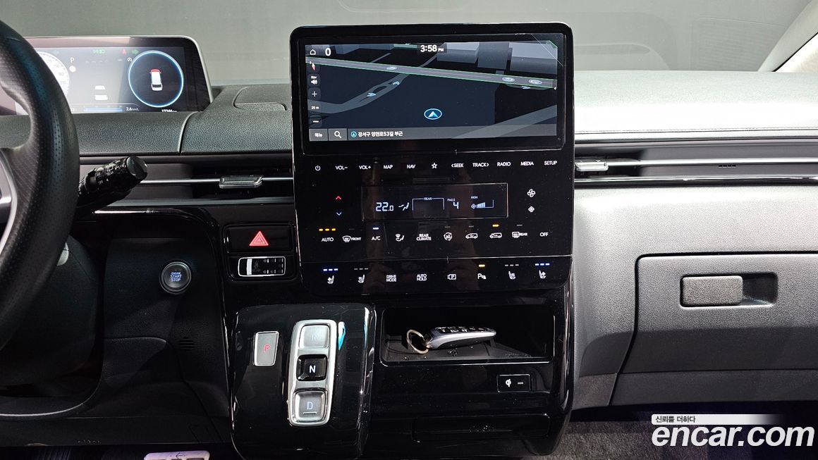 Hyundai Staria 2023