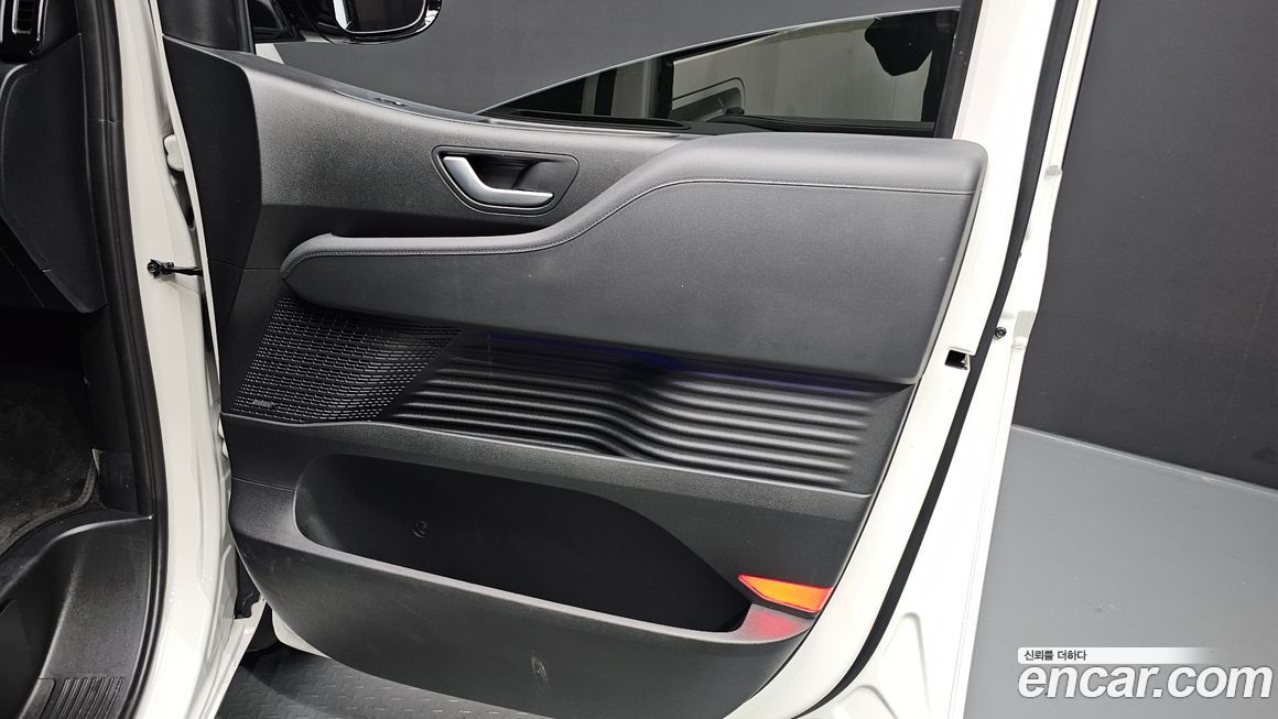 Hyundai Staria 2023