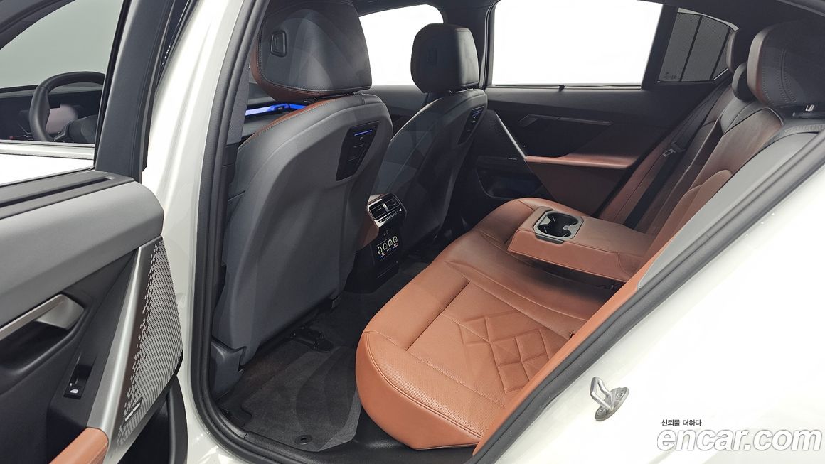 BMW i5 2024