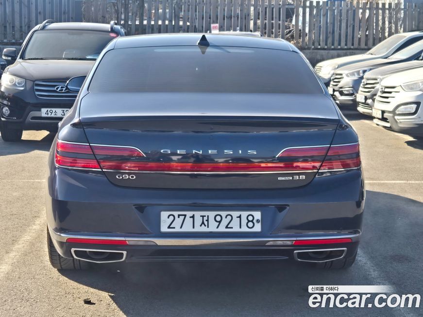 Genesis G90 2020