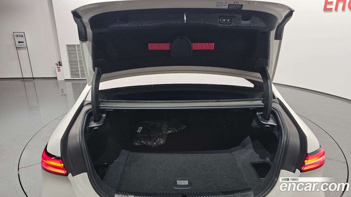 BMW i5 2024