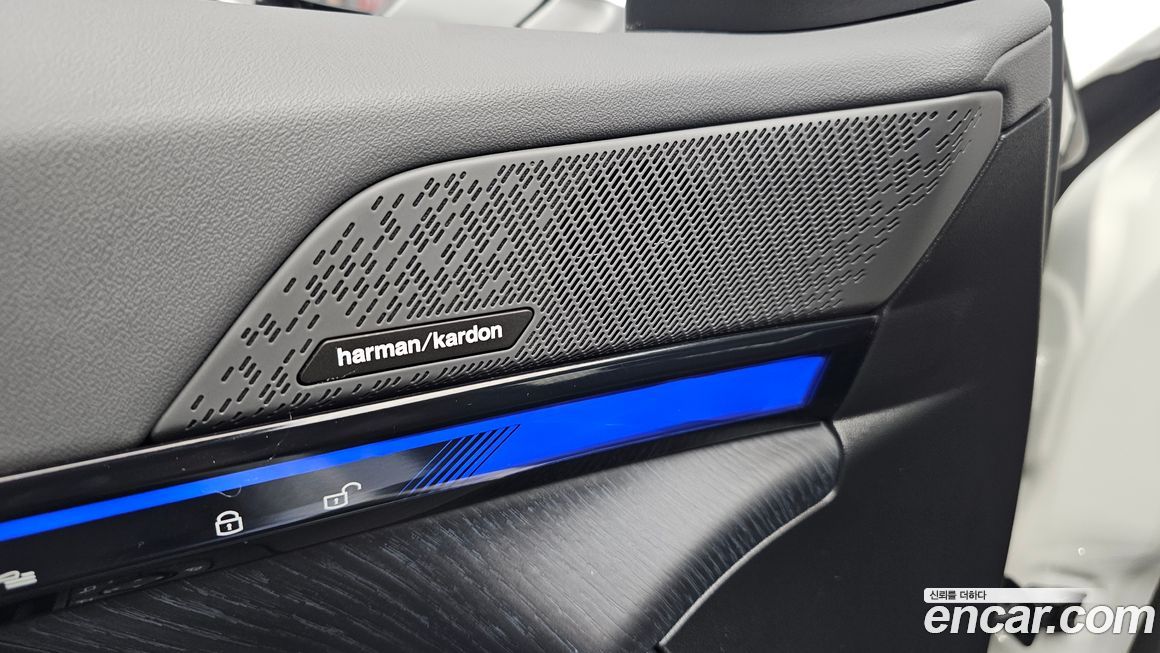 BMW i5 2024