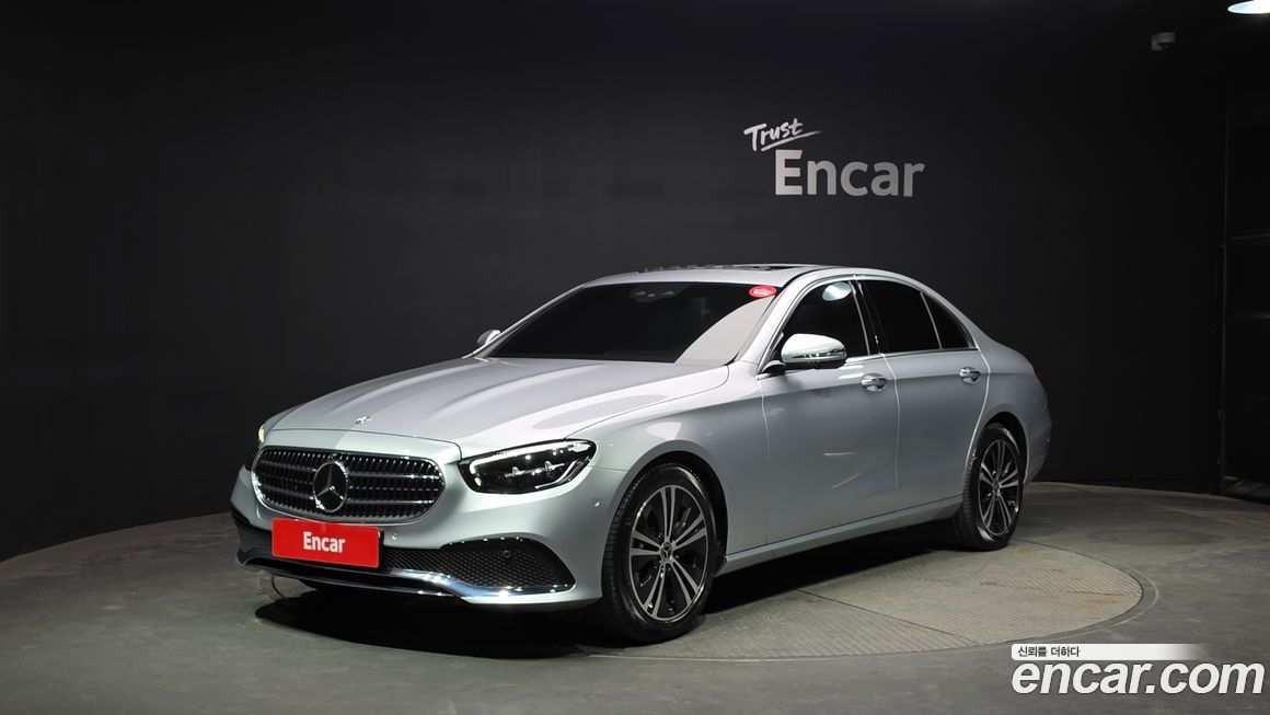 Mercedes-Benz E-Class 2022