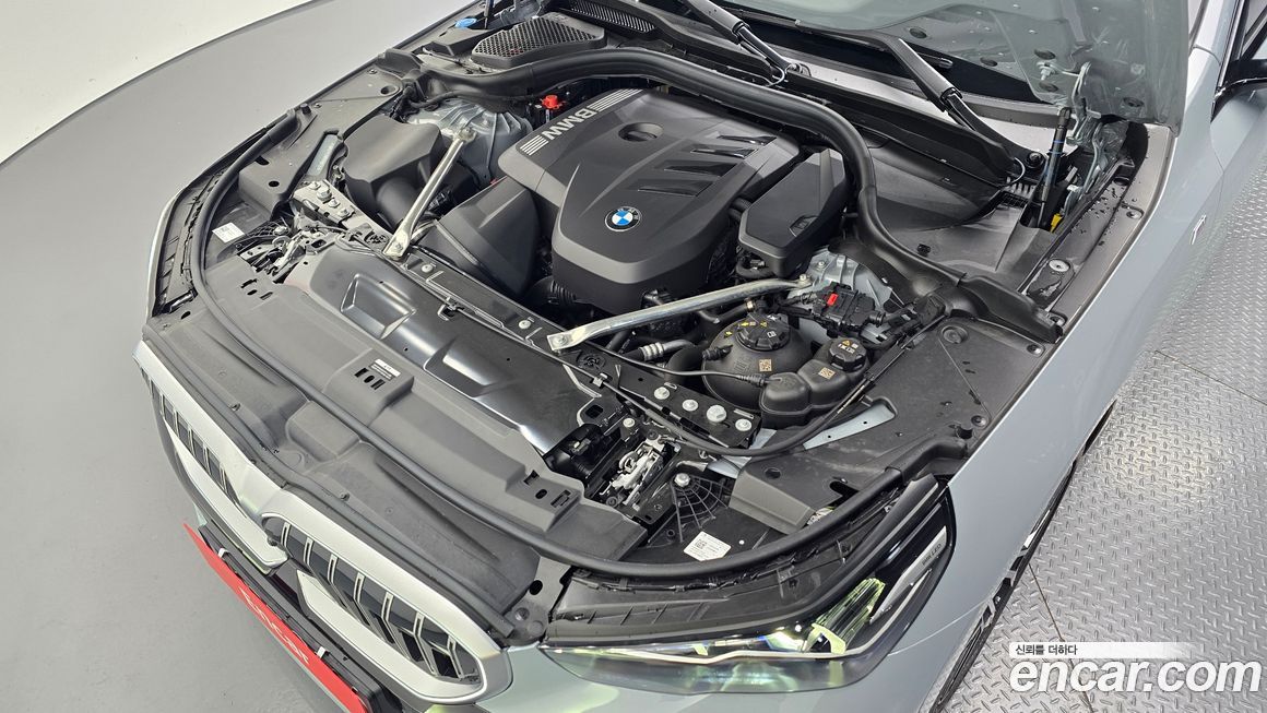 BMW 5-Series 2025