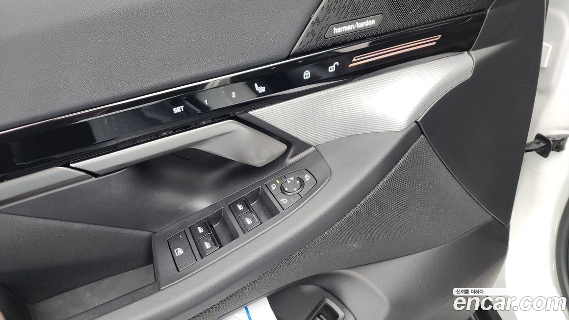 BMW 5-Series 2024