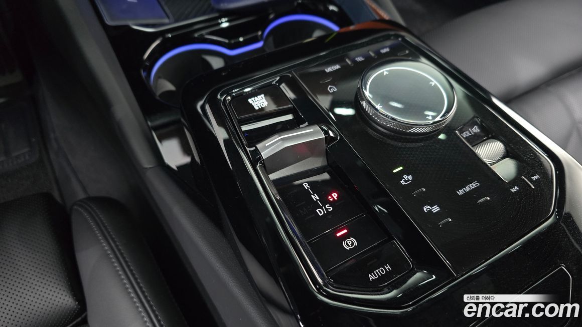 BMW 5-Series 2025