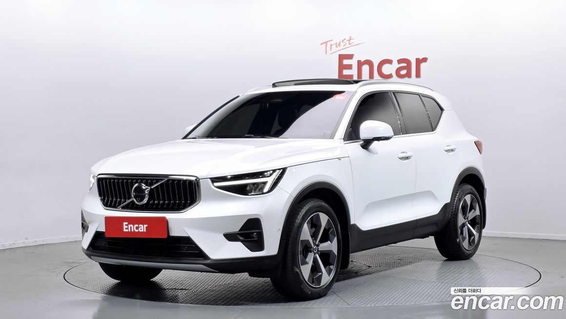 Volvo XC40 2023