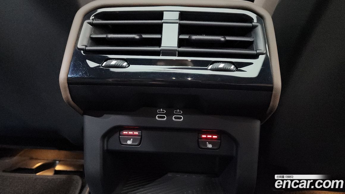 BMW 5-Series 2024