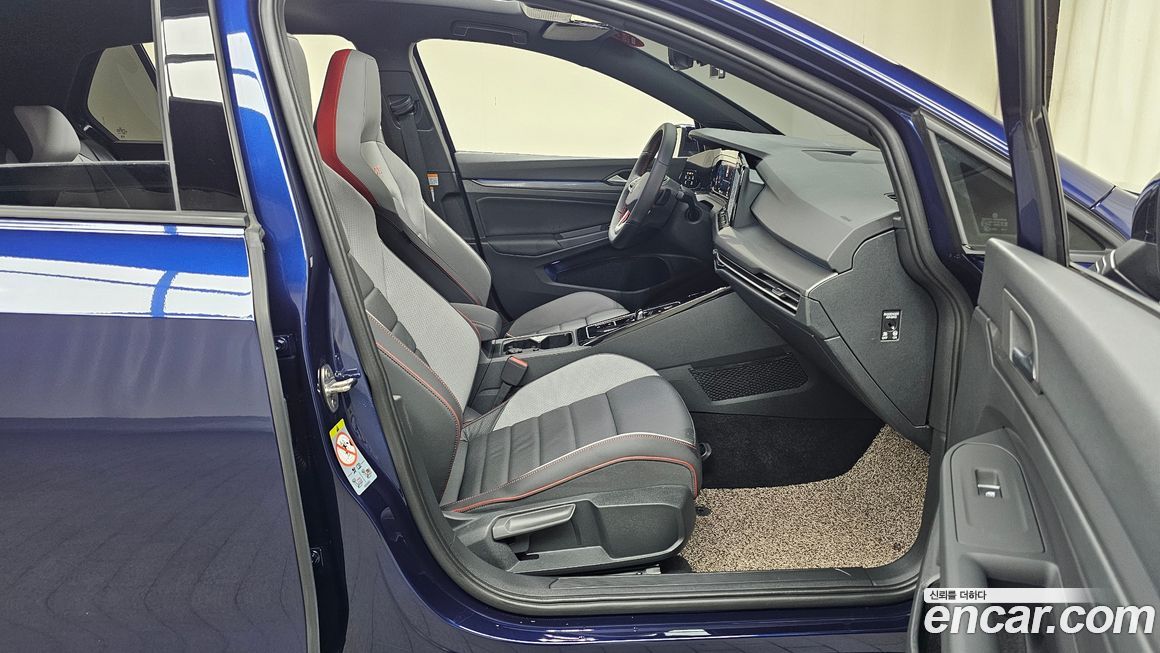 Volkswagen Golf 2024