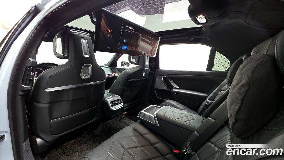 BMW 7-Series 2023