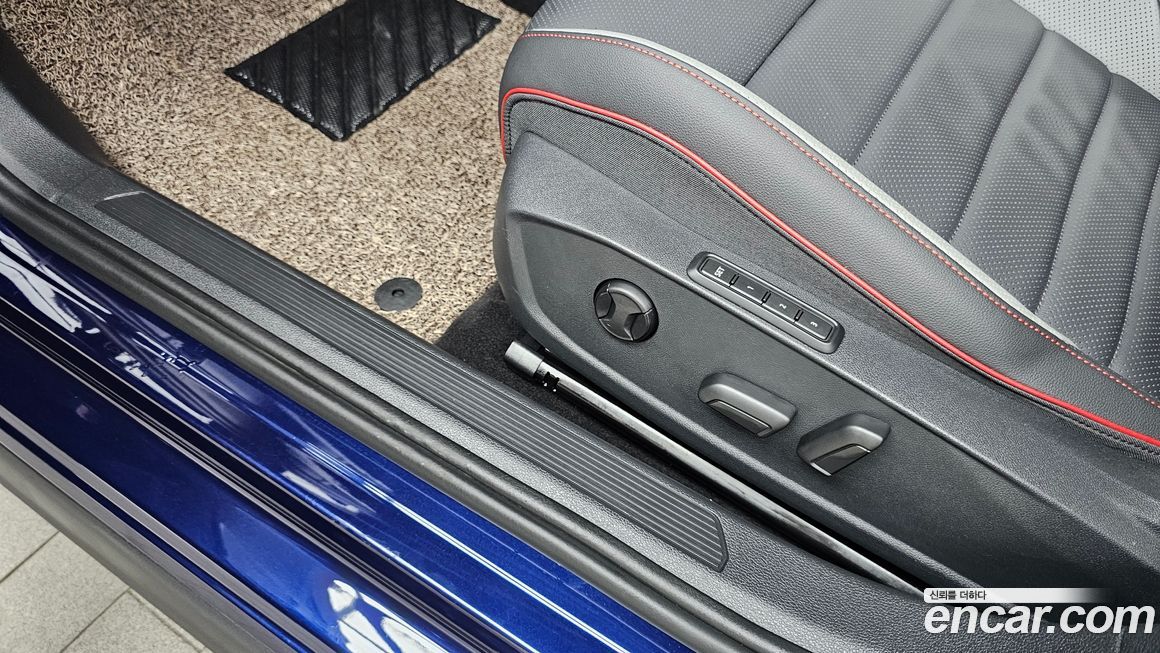 Volkswagen Golf 2024
