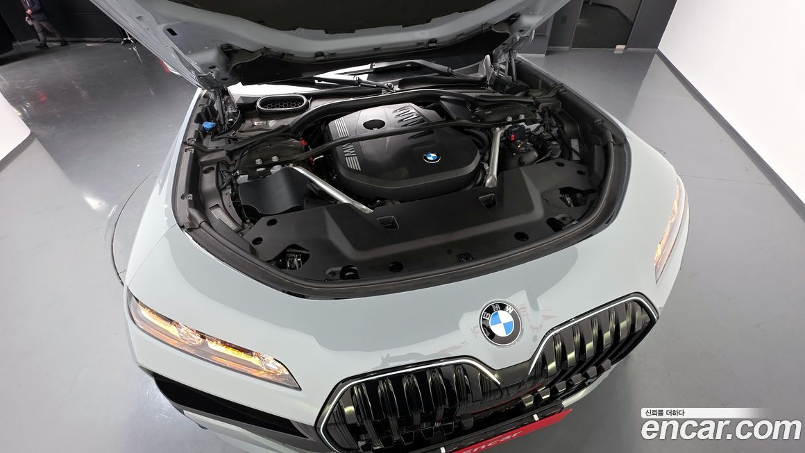 BMW 7-Series 2023