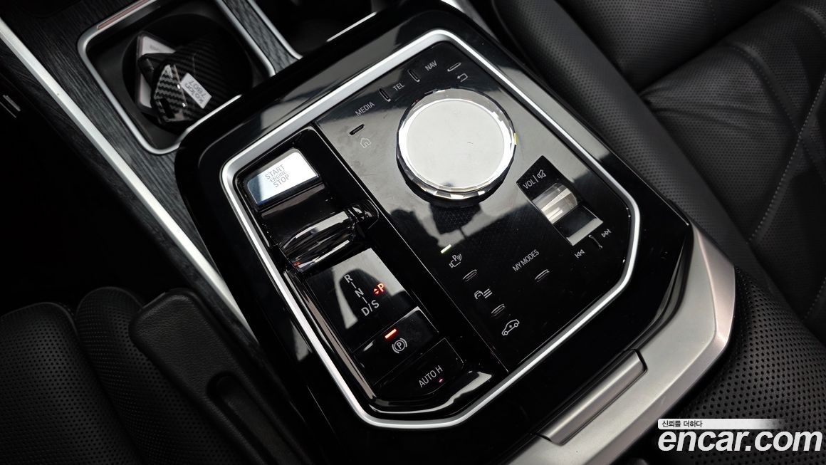 BMW 7-Series 2023