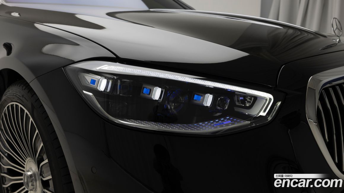 Mercedes-Benz S-Class 2025