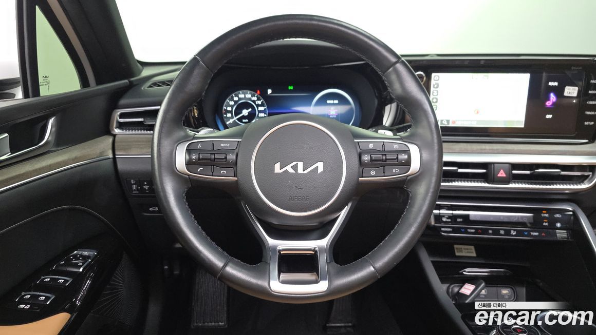Kia K5 2023