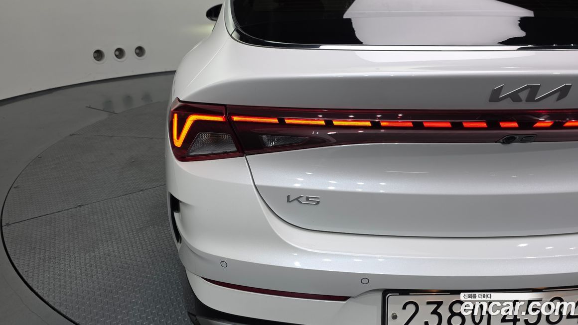 Kia K5 2023