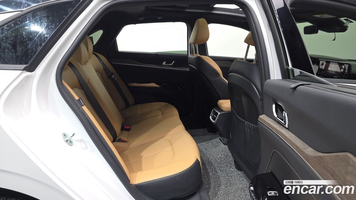 Kia K5 2023