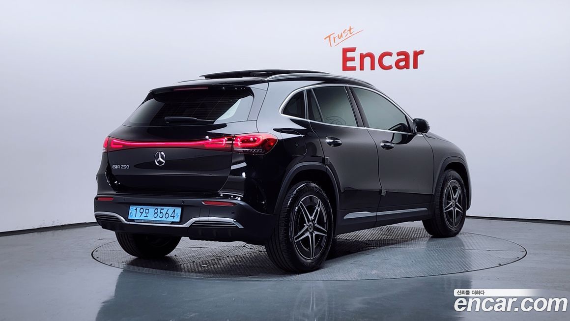 Mercedes-Benz EQA 2023