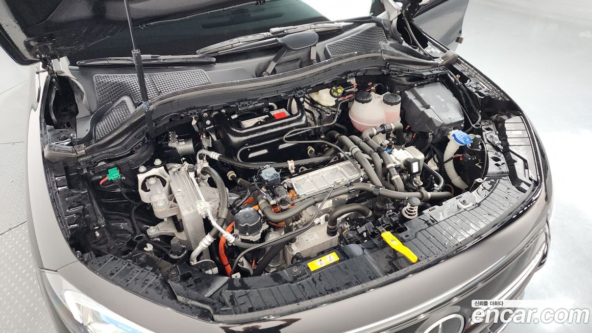 Mercedes-Benz EQA 2023