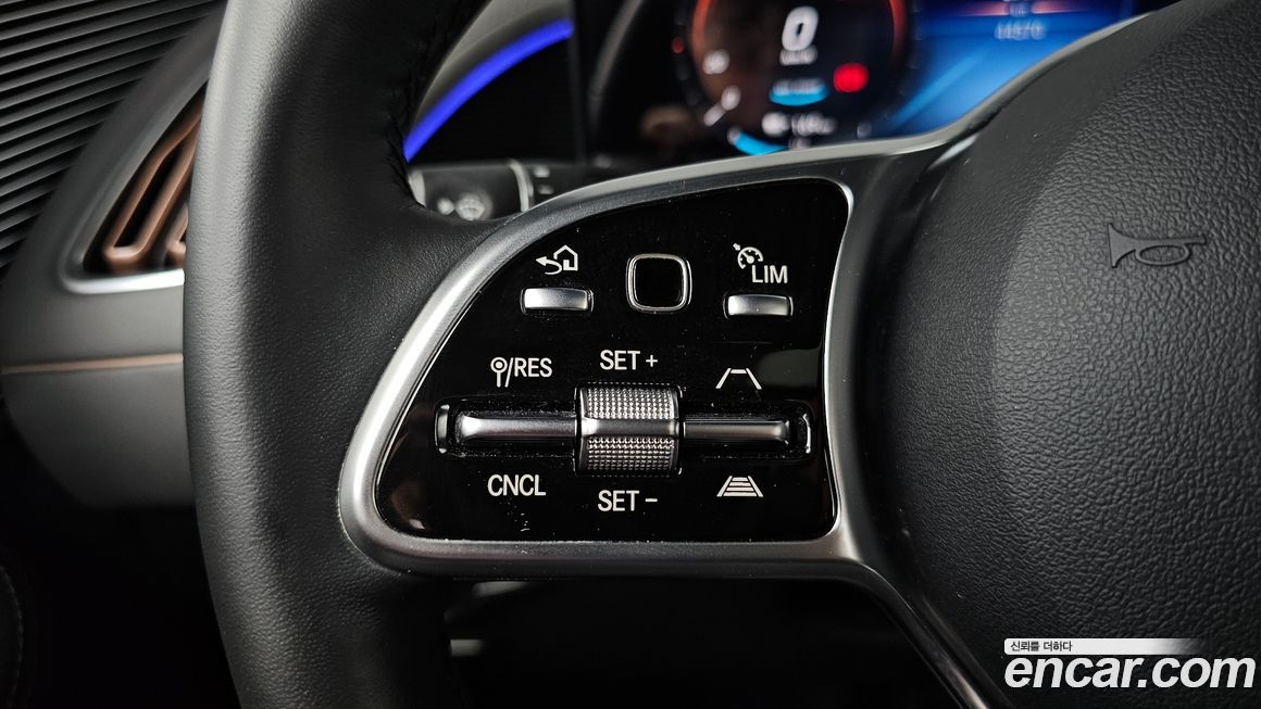 Mercedes-Benz EQC 2021