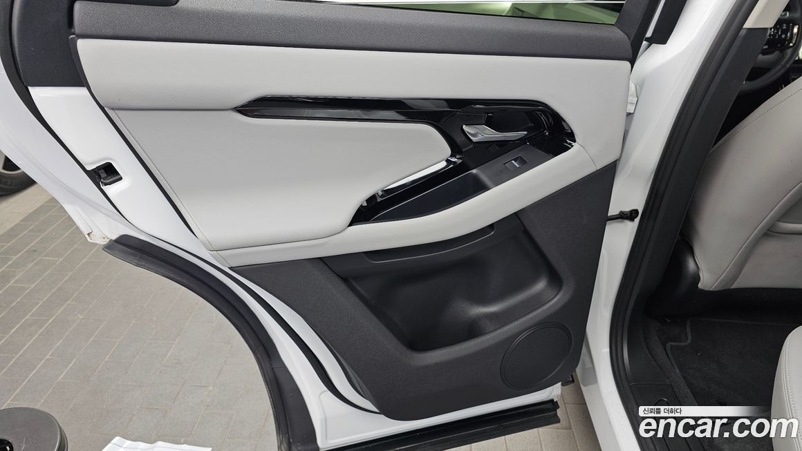 Land Rover Range Rover Evoque 2024