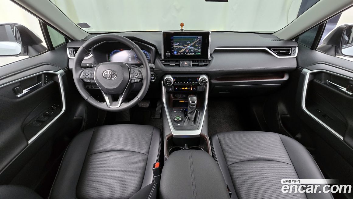 Toyota RAV4 2024