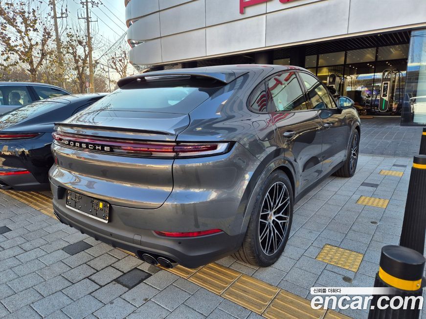Porsche Cayenne 2025
