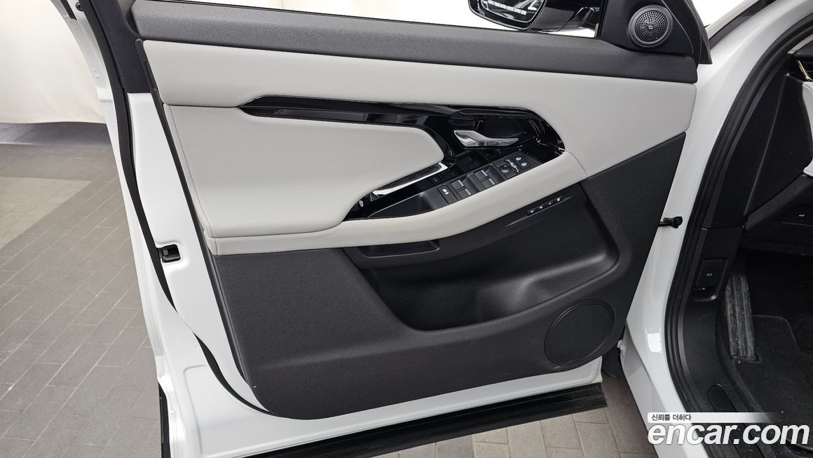 Land Rover Range Rover Evoque 2024