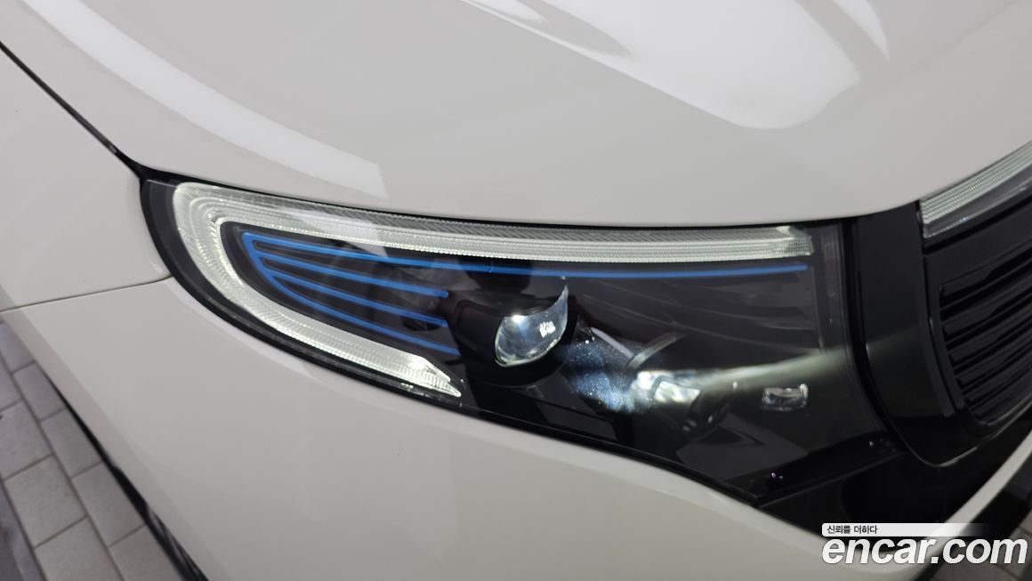 Mercedes-Benz EQC 2021