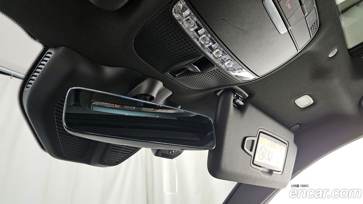 Mercedes-Benz EQC 2021